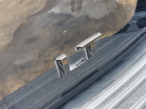 Used 2023 Chevrolet Tahoe LT RWD image 12