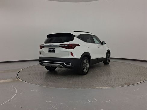 Used 2023 Kia Seltos S image 9