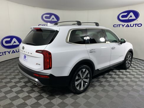 Used 2021 Kia Telluride S FWD image 3