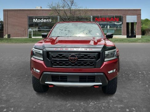 Used 2022 Nissan Frontier Pro-X RWD image 6