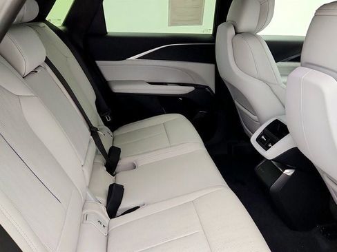 Used 2026 Cadillac Lyriq Luxury AWD/4WD image 21