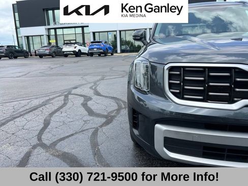 Certified 2024 Kia Telluride S w/ S Sunroof Package AWD/4WD image 18