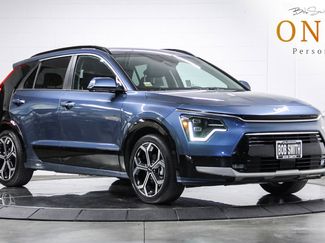 Used 2023 Kia Niro SX Touring video 1
