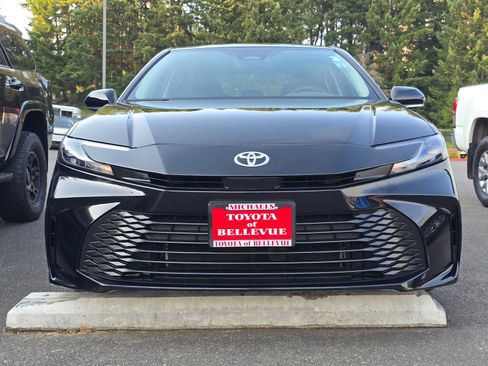 Used 2026 Toyota Camry LE w/ Convenience Package AWD/4WD image 2