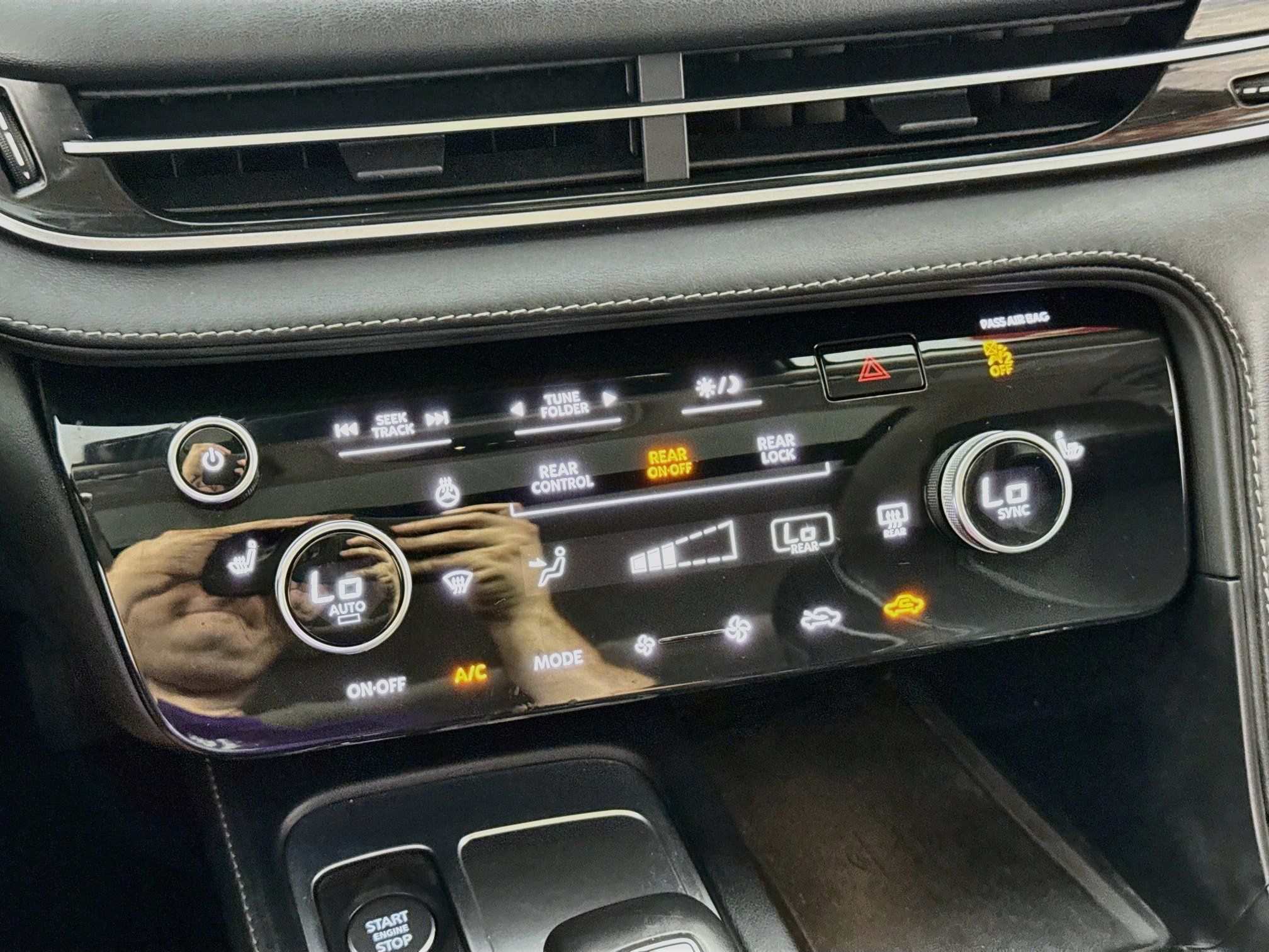 Used 2025 INFINITI QX60 Pure AWD/4WD image 18