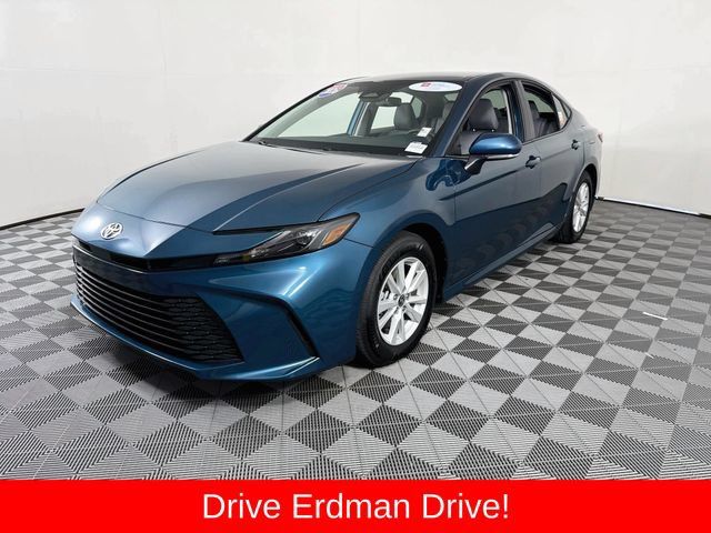 Used 2026 Toyota Camry LE FWD image 3