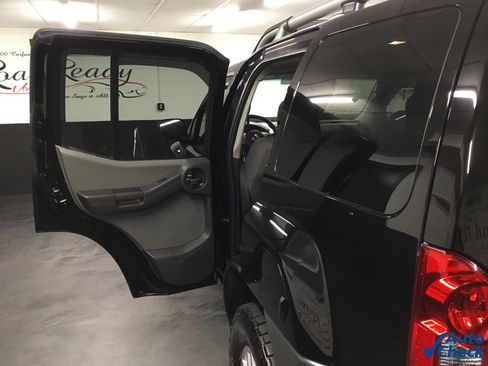 Used 2014 Nissan Xterra S image 36