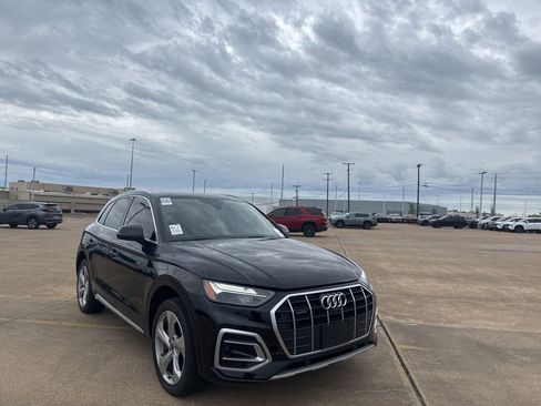 Used 2021 Audi Q5 2.0T Premium Plus w/ Premium Plus Package AWD/4WD image 1