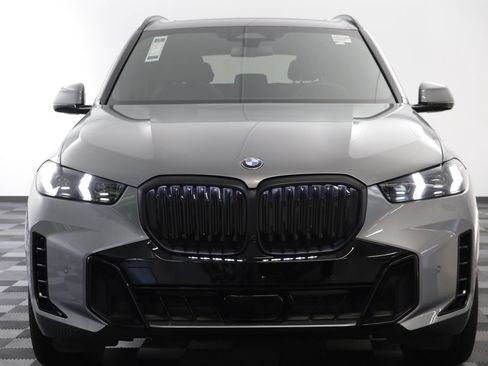 Certified 2024 BMW X5 xDrive40i w/ M Sport Package AWD/4WD image 21