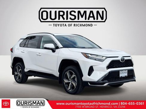Used 2025 Toyota RAV4 SE w/ Weather & Moonroof Package AWD/4WD image 1