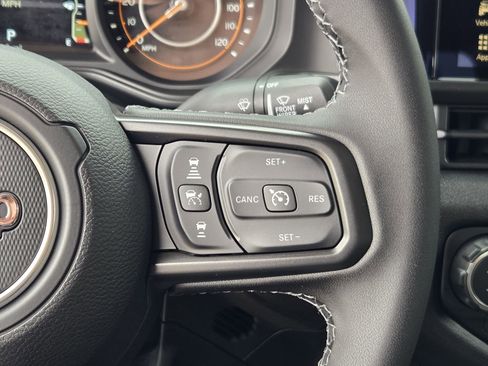 New 2026 Jeep Gladiator Willys AWD/4WD image 35