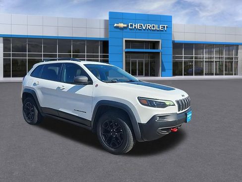 Used 2021 Jeep Cherokee Trailhawk w/ Technology Group AWD/4WD image 7