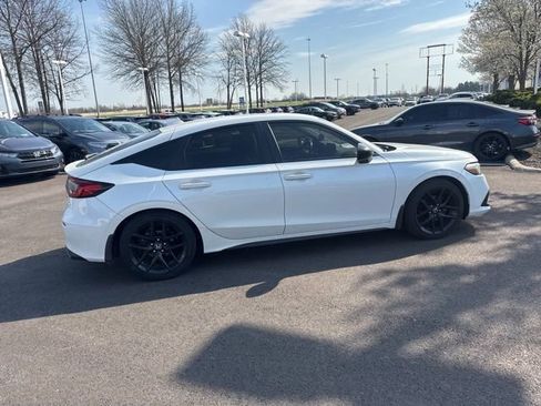 Used 2023 Honda Civic Sport image 12