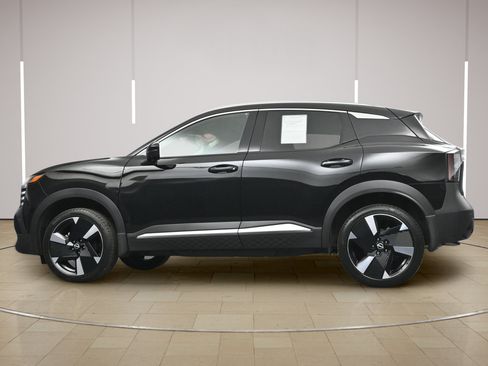 Certified 2026 Nissan Kicks SR w/ SR Premium Package FWD image 27