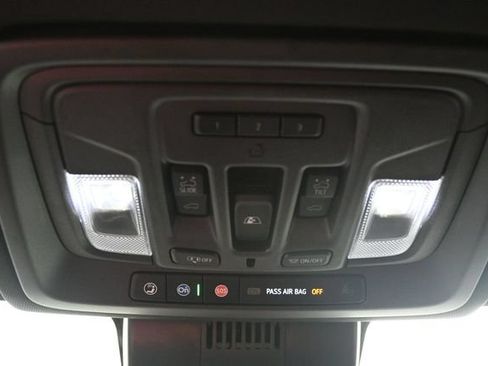 Used 2024 GMC Sierra 3500 AT4 w/ AT4 Premium Plus Package AWD/4WD image 37