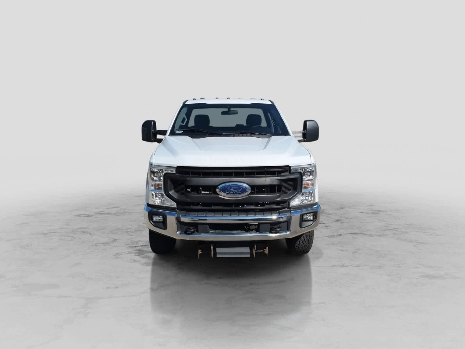 Used 2021 Ford F250 XL w/ Power Equipment Group AWD/4WD image 3