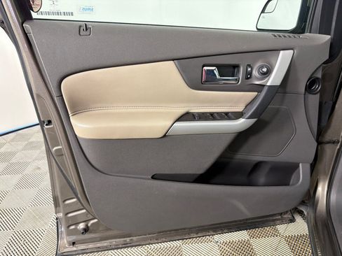 Used 2013 Ford Edge SEL FWD image 10