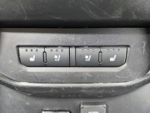 Used 2024 Toyota Tundra Platinum AWD/4WD image 42