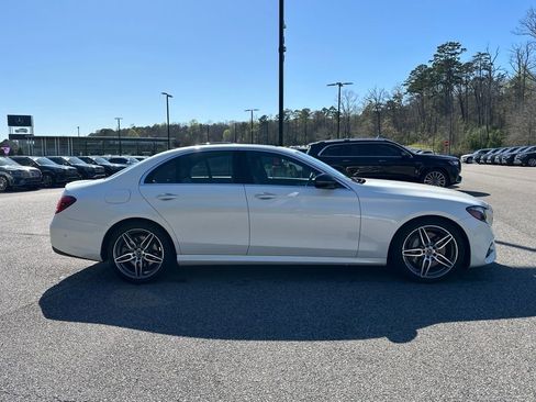 Used 2018 Mercedes-Benz E 400 4MATIC Sedan image 14