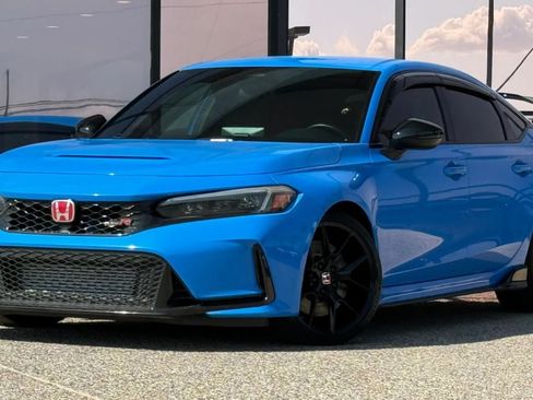 Used 2024 Honda Civic Type R image 2