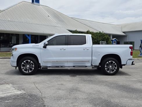 New 2026 Chevrolet Silverado 1500 High Country w/ Technology Package AWD/4WD image 2