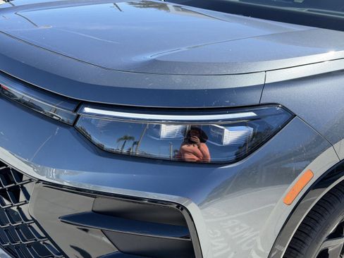 New 2026 Volkswagen Tiguan SE R-Line image 8