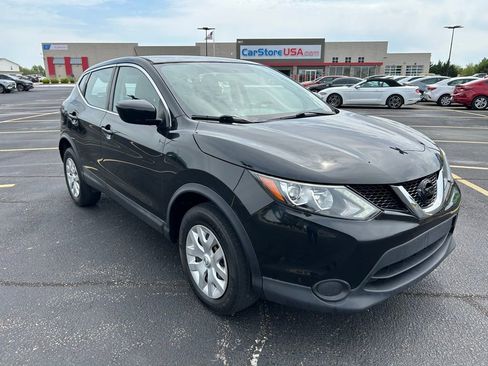 Used 2018 Nissan Rogue Sport S AWD/4WD image 1