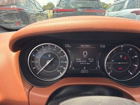 Used 2022 Maserati Ghibli Modena Q4 AWD/4WD image 8