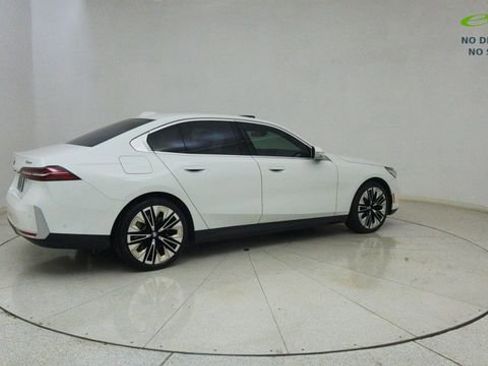 Used 2025 BMW 530i RWD image 72