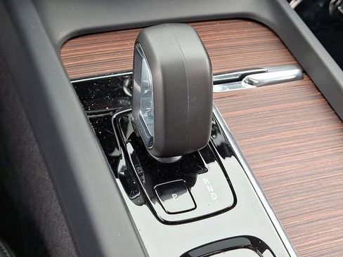 Used 2024 Volvo S60 B5 Plus image 18