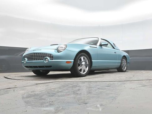 Used 2002 Ford Thunderbird RWD image 26
