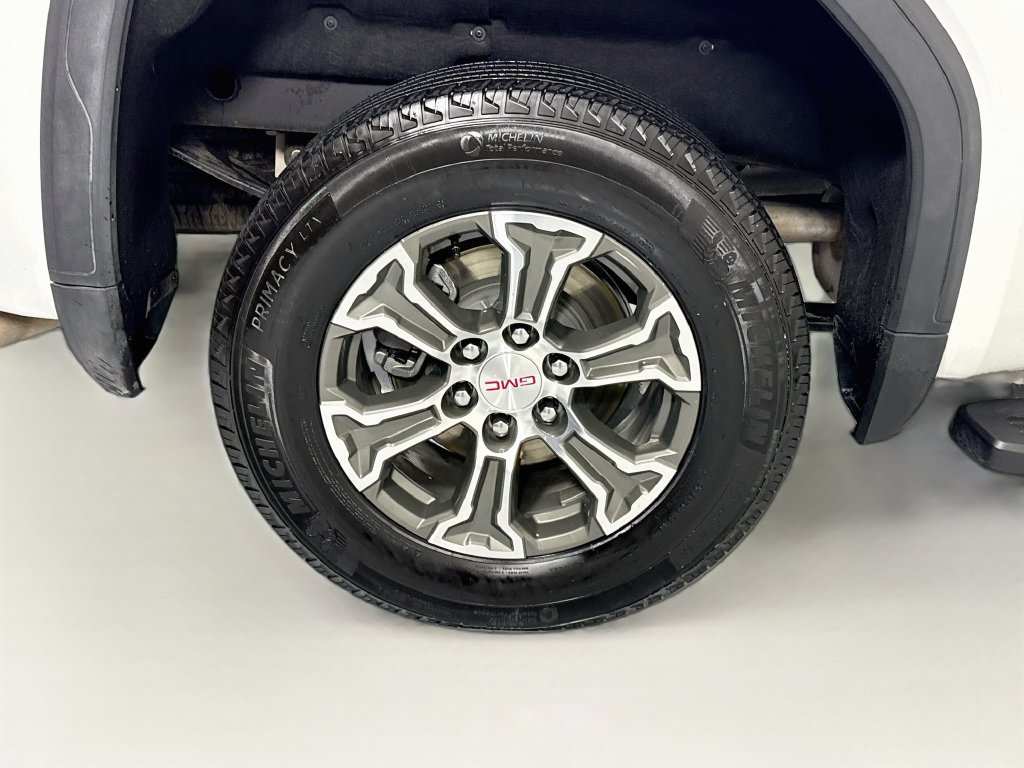 Used 2026 GMC Sierra 1500 SLT AWD/4WD image 33