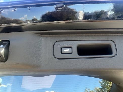 New 2025 Honda Pilot EX-L image 16