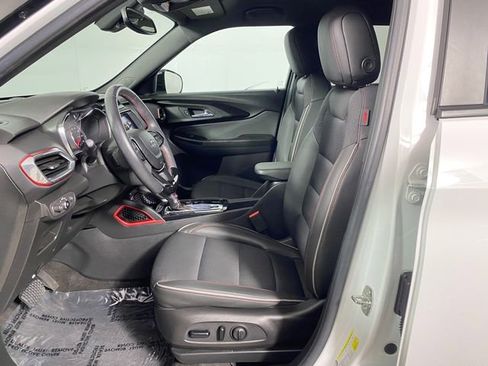Certified 2022 Chevrolet TrailBlazer RS w/ Technology Package image 11