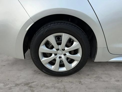 Used 2020 Toyota Corolla LE FWD image 43