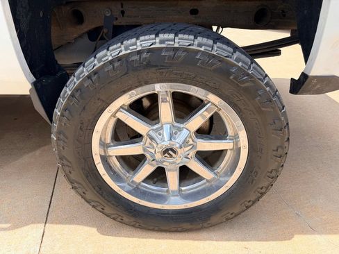 Used 2014 Chevrolet Silverado 1500 LTZ AWD/4WD image 5