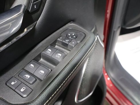 Used 2025 RAM 1500 Laramie w/ Sport Appearance Package AWD/4WD image 14