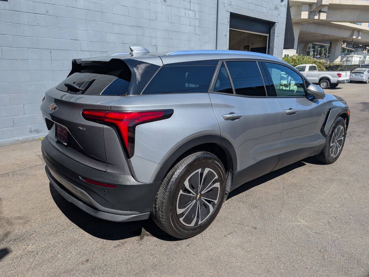 Used 2024 Chevrolet Blazer EV LT AWD/4WD image 4