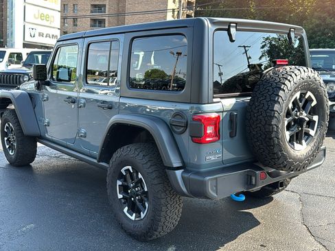 Used 2024 Jeep Wrangler Unlimited Rubicon 4xe w/ Safety Group AWD/4WD image 5