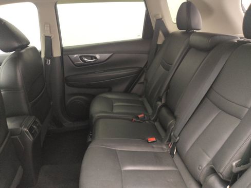 Used 2015 Nissan Rogue SL w/ SL Premium Package image 18