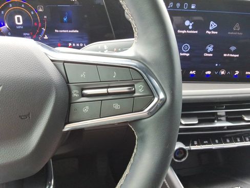 Certified 2024 Chevrolet Traverse LT FWD image 26