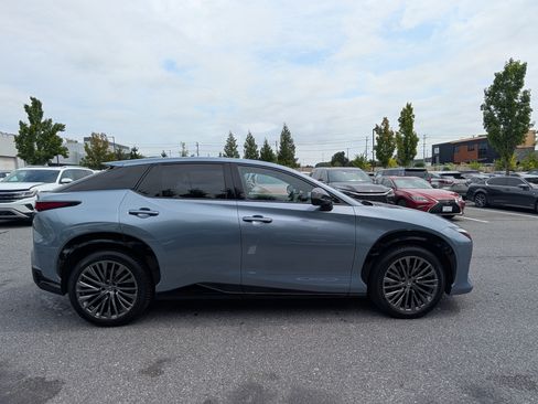 Used 2023 Lexus RZ 450e Premium w/ Accessory Package (2T) AWD/4WD image 2