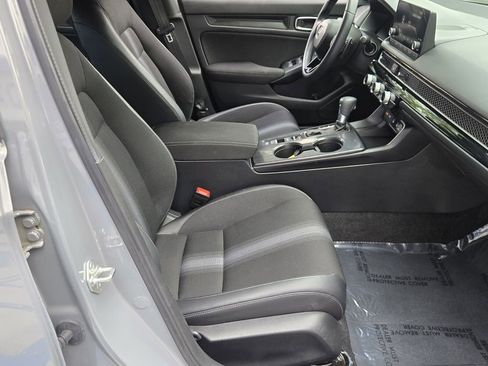 Used 2025 Honda Civic Sport image 17