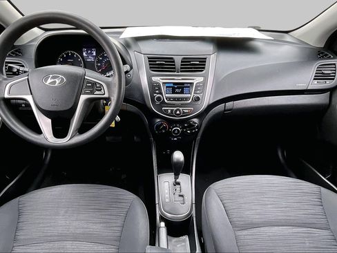 Used 2017 Hyundai Accent SE FWD image 13