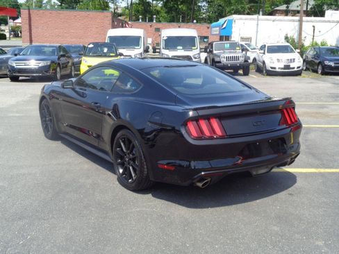 Used 2016 Ford Mustang GT w/ Black Accent Package RWD image 3