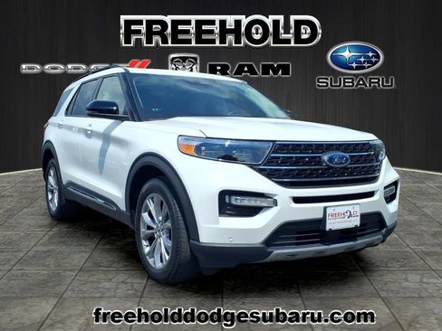 Used 2023 Ford Explorer XLT w/ Equipment Group 202A AWD/4WD image 1