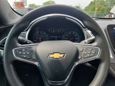 Used 2025 Chevrolet Malibu LT FWD image 23