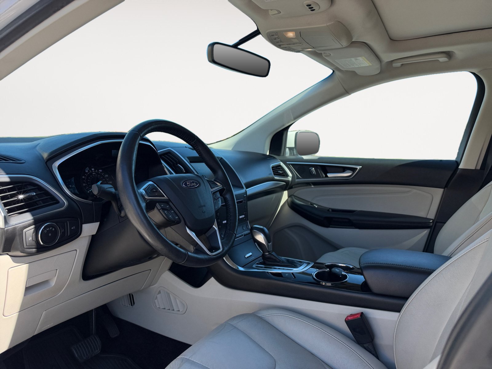 Used 2015 Ford Edge Titanium w/ Equipment Group 301A FWD image 9
