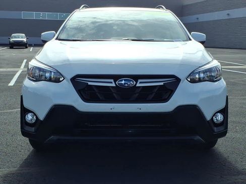 Certified 2021 Subaru Crosstrek 2.0i Premium image 2
