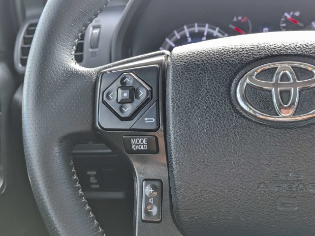 Used 2019 Toyota 4Runner TRD Off-Road Premium AWD/4WD image 21